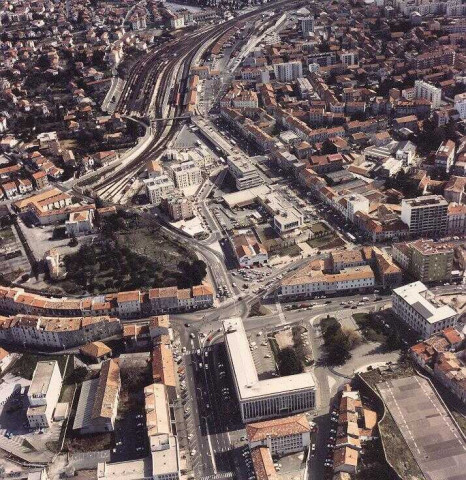 La Maréchale, la cité administrative, la Rotonde, vue Nord-Ouest 