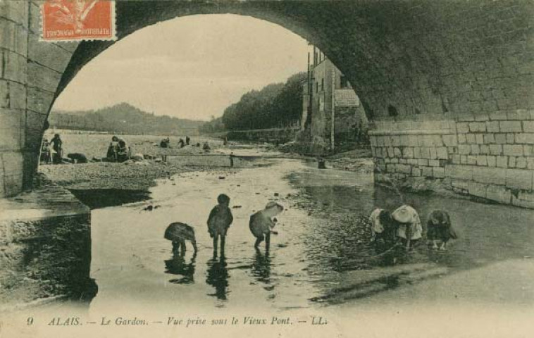 Le Gardon. Vue prise sous le Pont Vieux