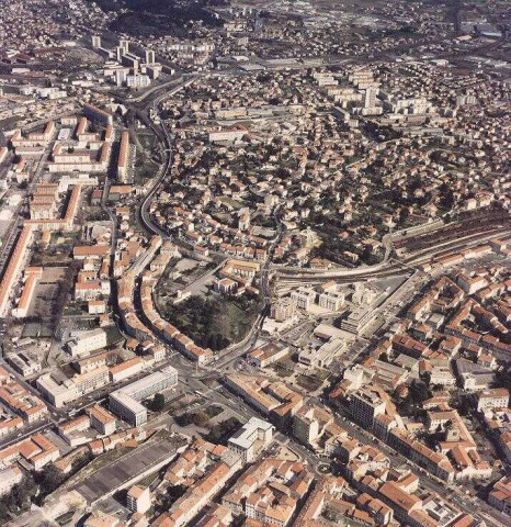 La Maréchale, la cité administrative, place de l'Etoile, Clavières, les Prés Saint-Jean, vue du Sud-Ouest 