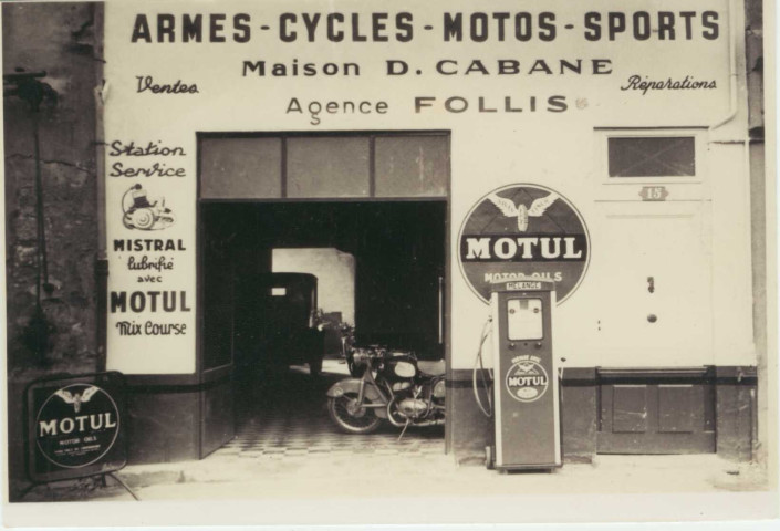 Maison D. Cabane. Agence Follis, 15 faubourg de Rochebelle