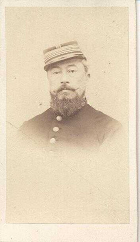 Solon colonel d'état major au camp de Clermont