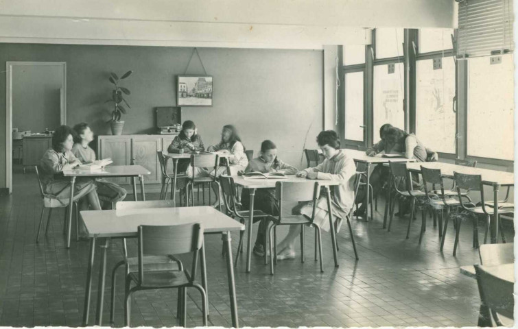 Cité scolaire : Un foyer