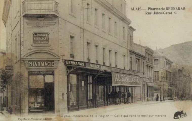 Pharmacie A. Bernaras, 1 rue Jules Cazot