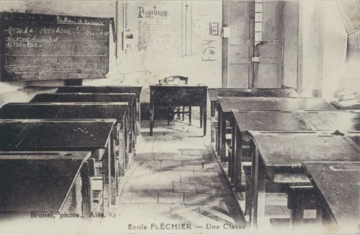 Ecole Fléchier. Une classe