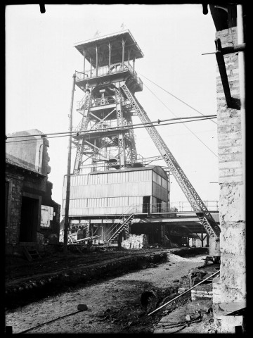 Chevalement du puits d'Aubert