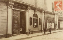 La Société Générale, angle rue Sauvages et rue d'Avéjan