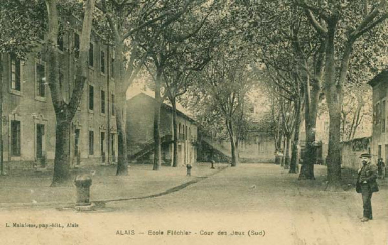 Ecole Fléchier. Cour des jeux (Sud)