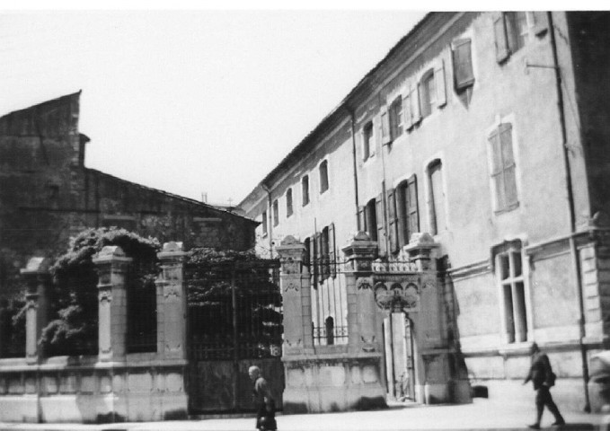 Ancienne école Fléchier. Lycée de la Salle, avenue Edgar Quinet, rue Florian