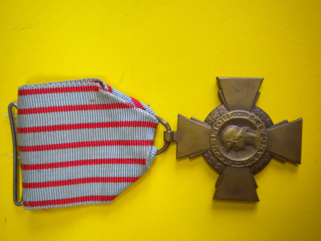 6 médailles militaires