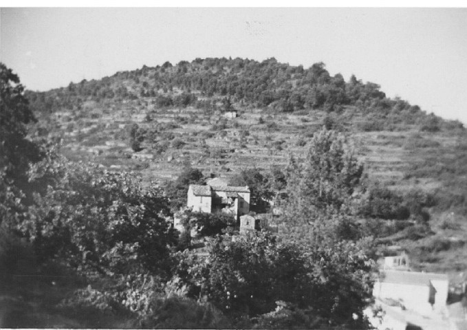 Entrée route de Saint-Jean-du-Pin, maison Fesquet ; entrée du chemin de Fenoudeille à la hauteur du château de Bouygue