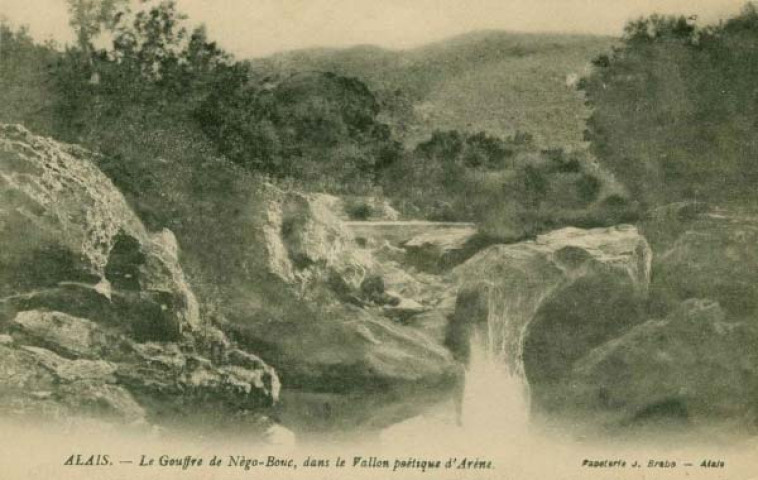 Le gouffre de Négo-Bouc, vallon d'Avène