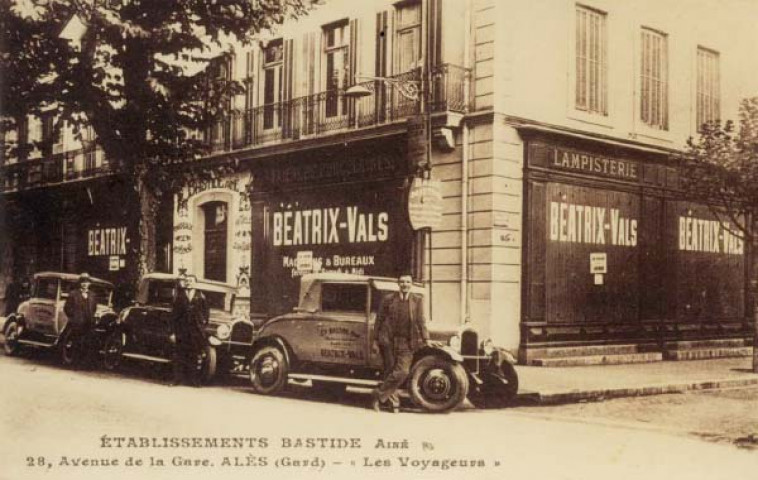 Bastide Aîné, avenue de la gare, 28 boulevard Gambetta : " Les voyageurs "