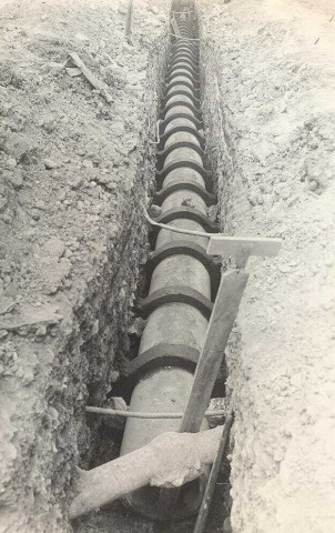 Rue Albert 1er : Pose d'une canalisation