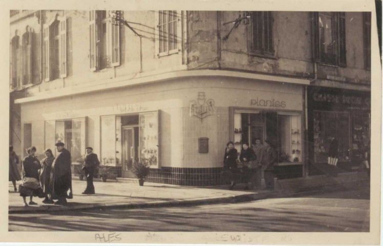 Paul André, fleuriste, place du lycée et rue du docteur Serre