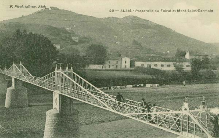 Passerelle du Foiral et Mont Saint-Germain