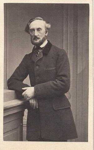 Homme d'âge mûr à la barbe