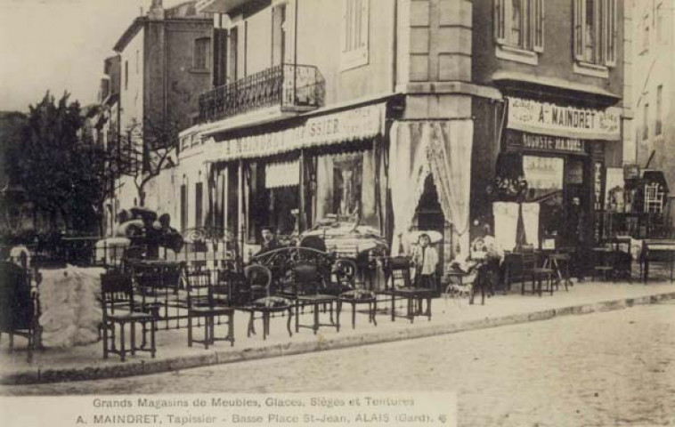 Grand magasin de meubles, glaces, sièges et tentures Auguste Maindret, basse place Saint-Jean