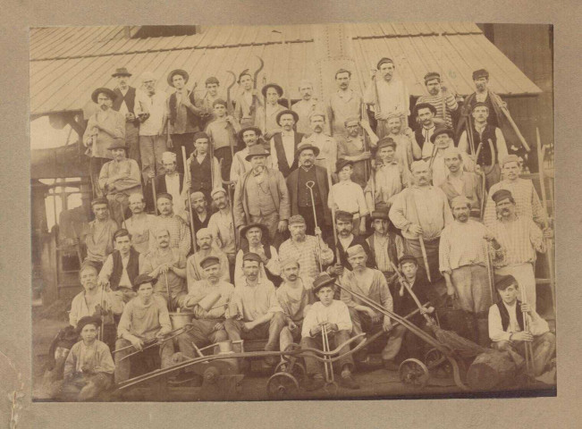 Le personnel de l’usine des Forges de Tamaris